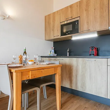 T-resort 2p4 By Interhome Apartman